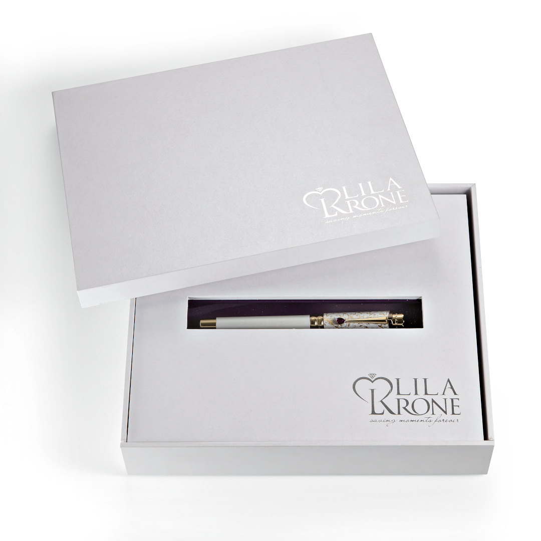 Wedding Pen Legacy Edition presented in its closed Memory Box packaging.